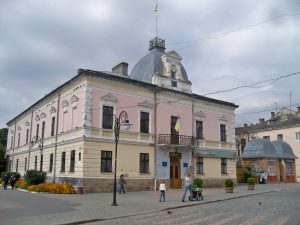 Золочівська міська рада: адреса, послуги, графік роботи